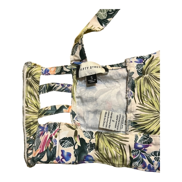 crop top - Picture 3 of 3